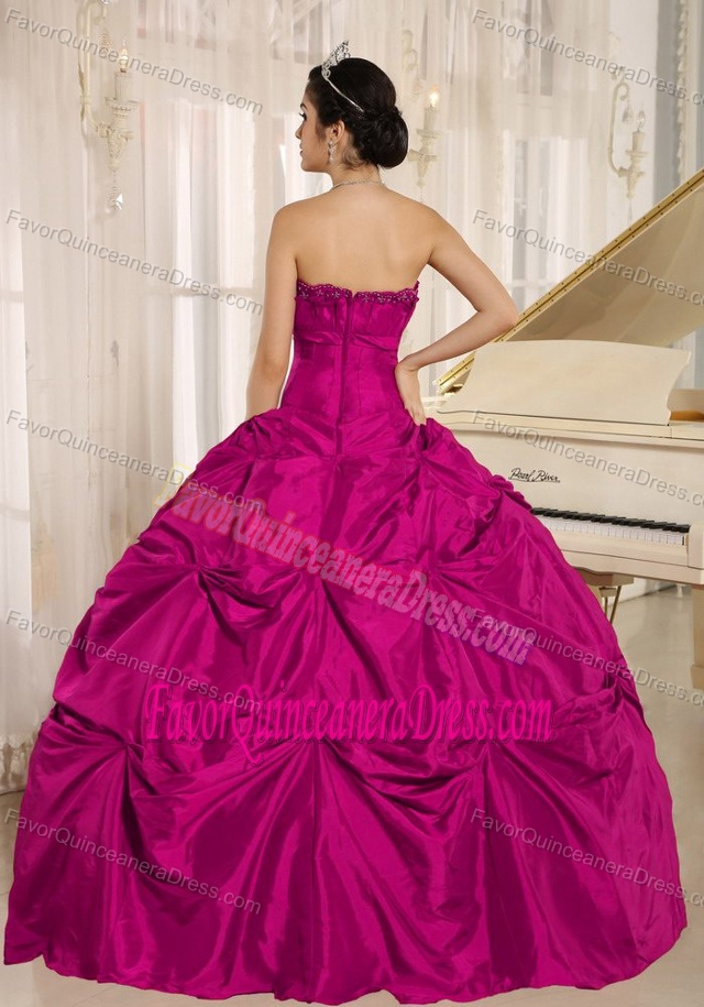 Strapless Floor-length Beautiful Quinceanera Dress with Pick-ups in Taffeta