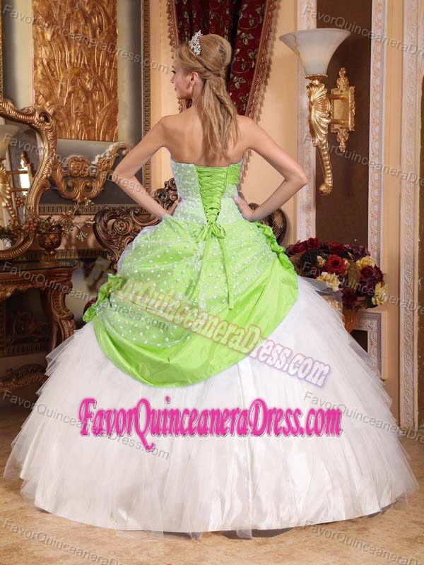 Taffeta and Tulle Ball Gown Strapless Quinceaneras Dress with Beading