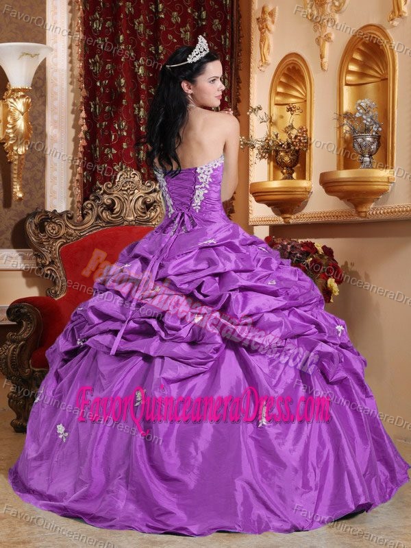 Gorgeous Pick-ups Appliqued Taffeta Quinceanera Gown Dresses in Purple