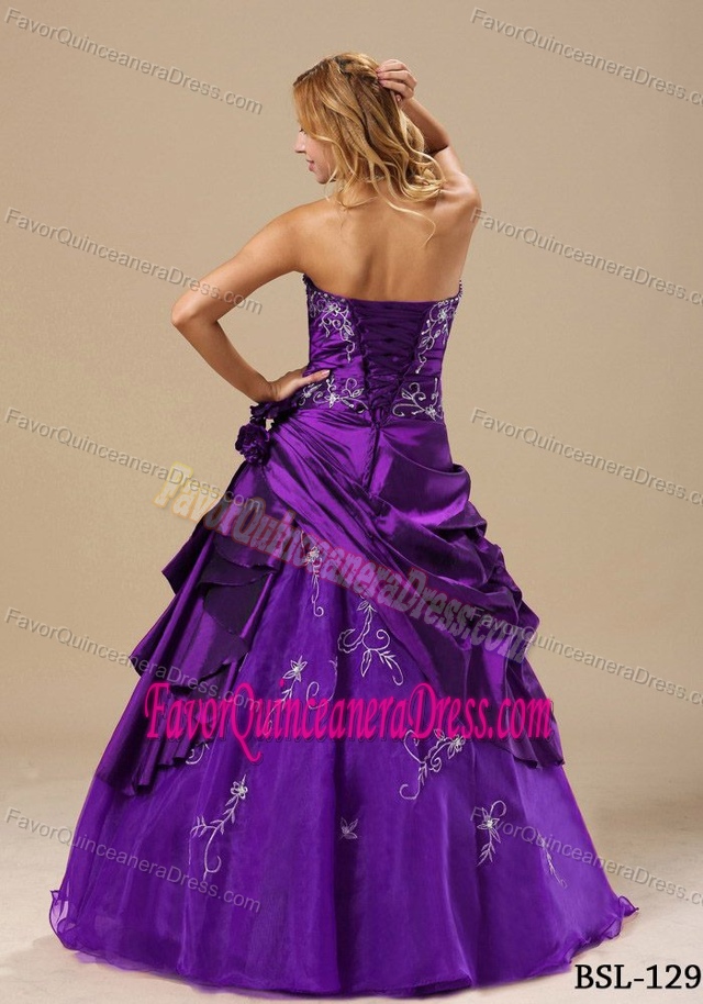 Popular Strapless Purple Quinceanera Gowns with Embroidery and Flower