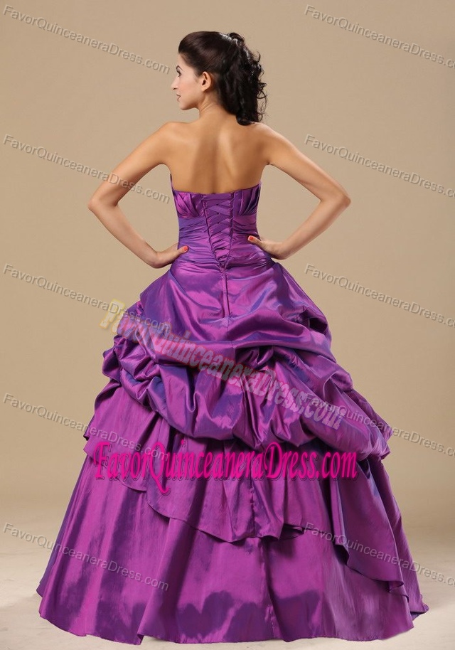 Modest Purple Taffeta Sweet Sixteen Dresses with Pick-ups and Appliques