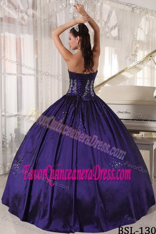 Wholesale Purple Taffeta Quinceanera Gown with Embroidery and Beading