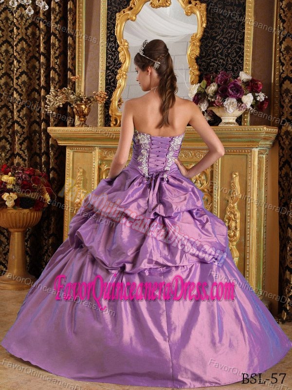 Special Strapless Lavender Quinceanera Gowns with Appliques and Flower