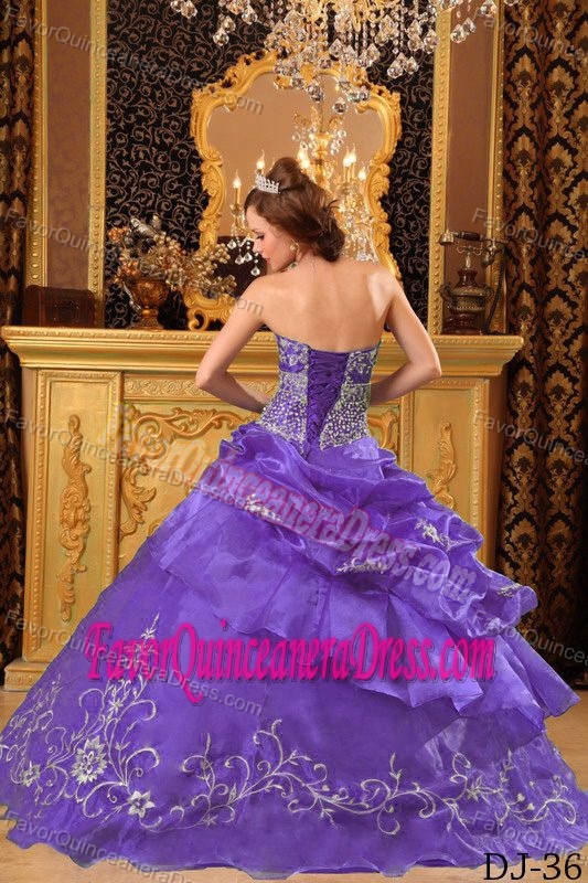 Organza Beaded Ball Gown Strapless Floor-length Quinceaneras Dress in Lavender