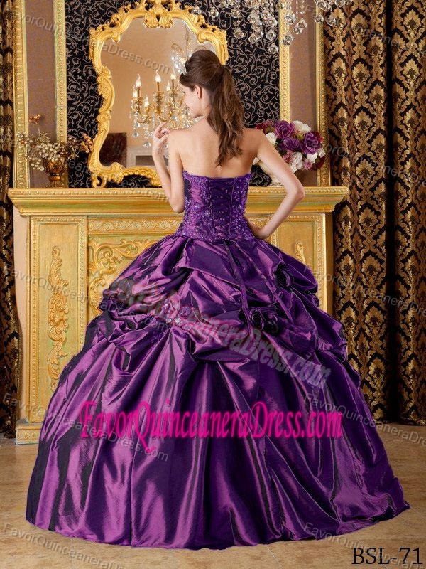 Eggplant Purple Strapless Floor-length Taffeta Quinces Dresses with Appliques