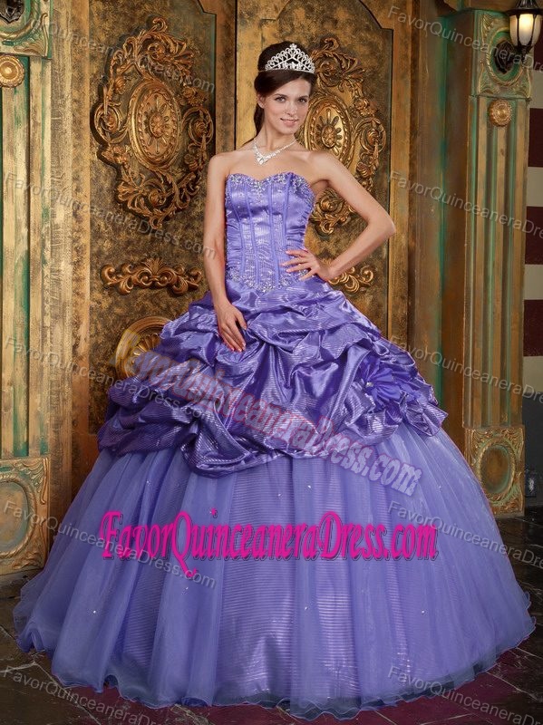 Sweetheart Purple Ball Gown Dress for Quinceaneras in Taffeta and Organza