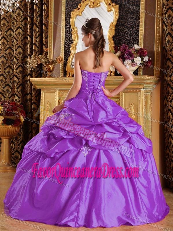 Strapless Taffeta Purple Ball Gown Quinceanera Gown Dresses with Pick-ups