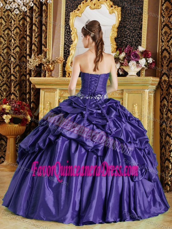 Purple Ball Gown Strapless Floor-length Beaded Quince Dresses in Taffeta