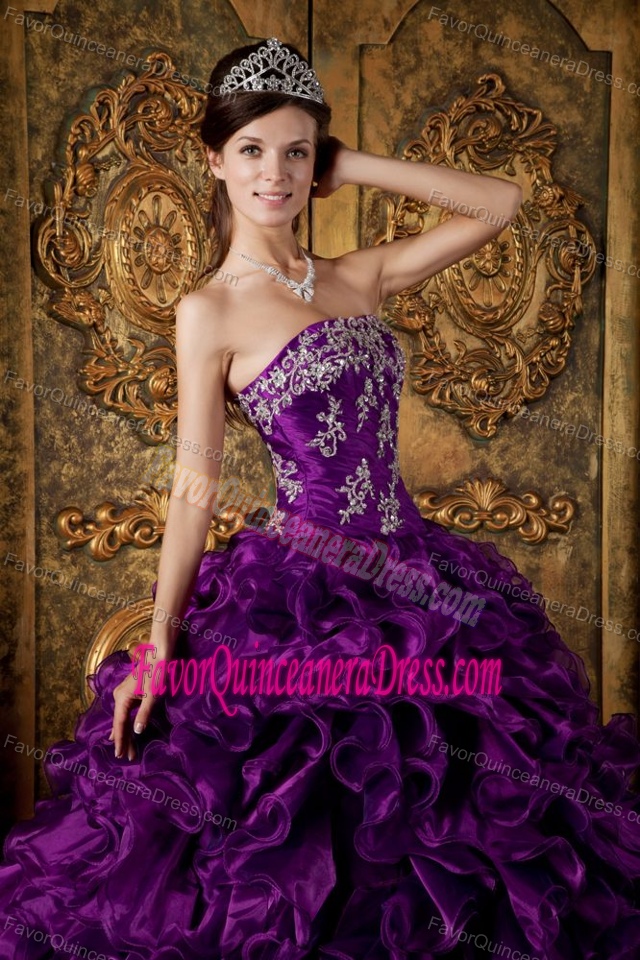 Floor-length Organza Purple Ball Gown Strapless Quince Dresses with Ruffles