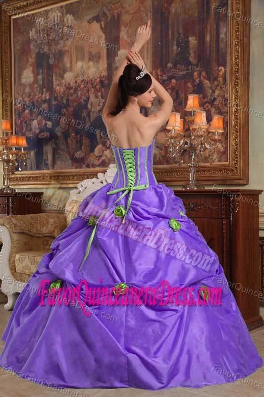 Taffeta Beaded Lavender Ball Gown Strapless Quince Dresses with 3D Flower