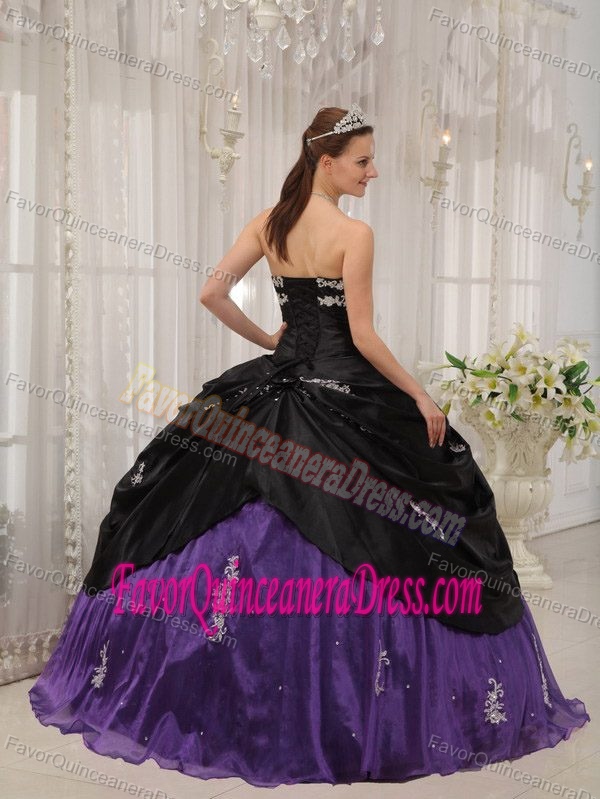 Black and Purple Strapless Organza Sweet 15 Dresses with Appliques