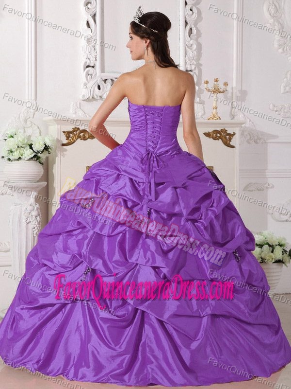 New Style Purple Sweetheart Taffeta Quince Dresses with Pick-ups