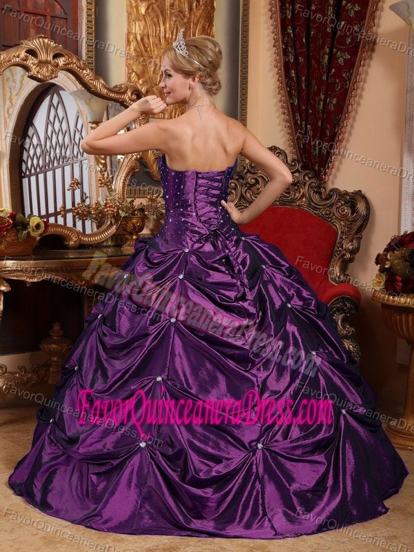 Eggplant Purple Taffeta Sweetheart Sweet 16 Dresses with Pick-ups