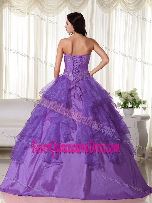 Purple Sweetheart Organza Sweet Sixteen Dresses with Embroidery