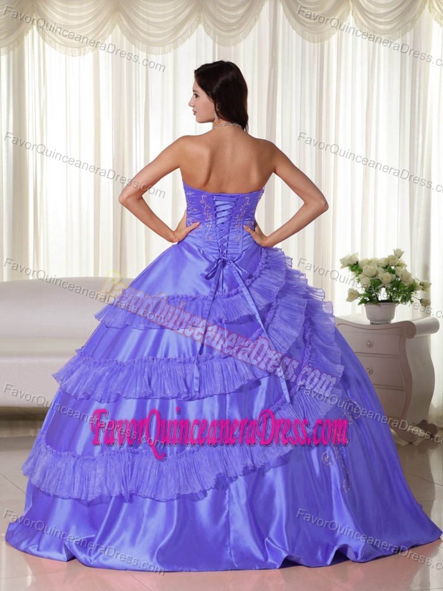 Lilac Strapless Taffeta Quinceanera Gown Dresses with Embroidery